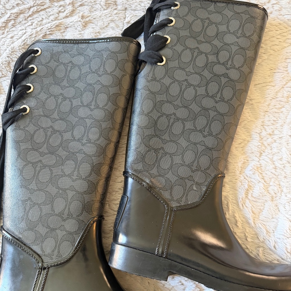 Coach Tristee Rainboots Size 10